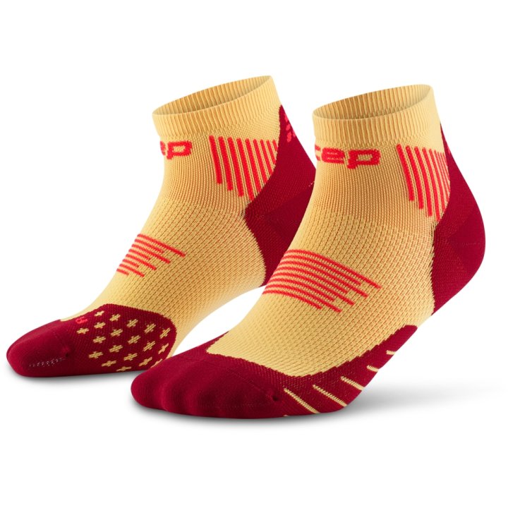 CEP Compression Core Run Low Cut 5.0 Men's Compression Socks (Mariagold/Burgundy)