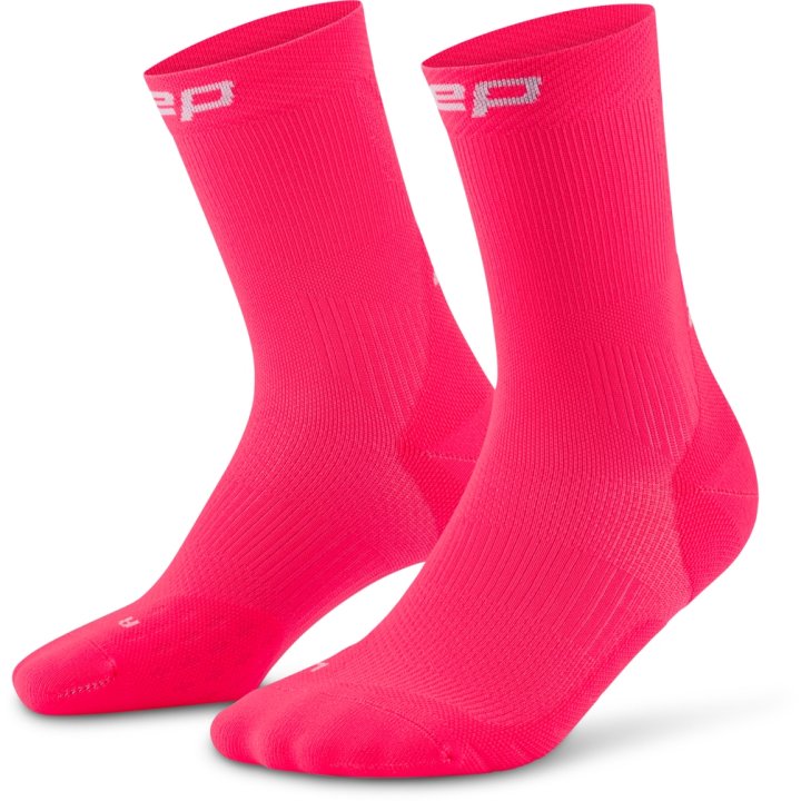 CEP Compression Core Run Mid Cut 5.0 Women's Compression Socks (Pink)