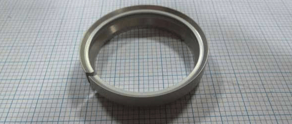 HDS SBC 1.5 Lower Bearing Adapter For Non SBC Forks - BUMSONTHESADDLE