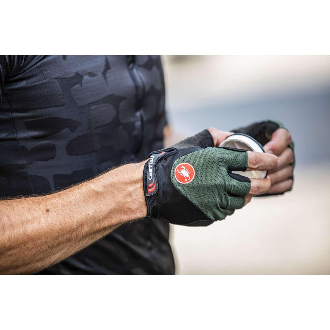 Castelli Arenberg Gel 2 Mens Cycling Gloves (Military Green) - BUMSONTHESADDLE