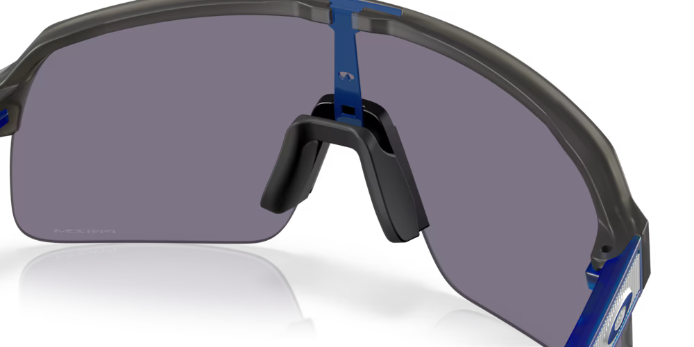 Oakley Sutro Lite Sunglasses (Matte Grey Smoke/Prizm Grey)