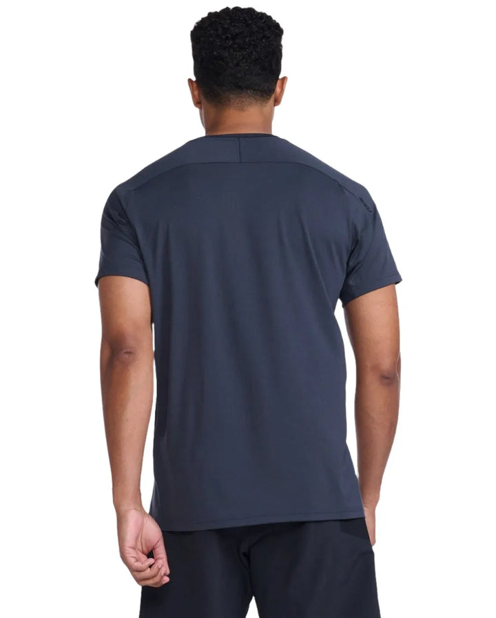 2XU MR7158A Motion Tee India Men's Running T-Shirt (Ink/Black)