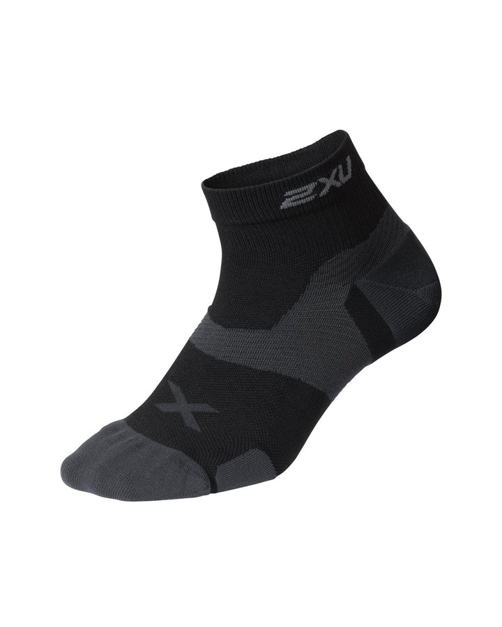 2XU UA5048E Vectr Cushion Unisex Compression Socks (Black/Titanium)