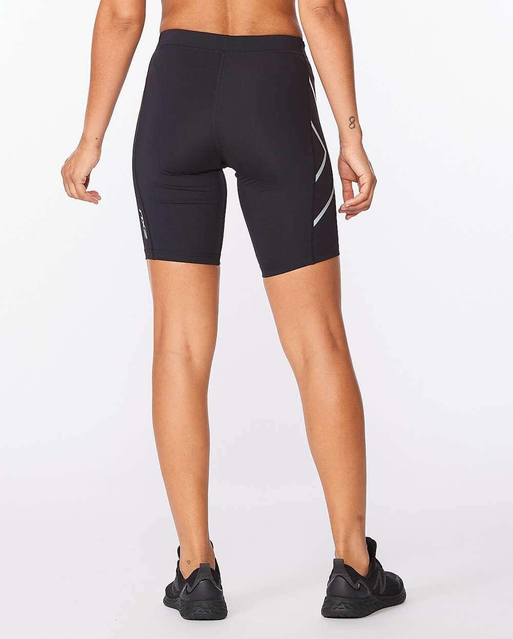 2XU Core Women's Compression 4" Shorts (Black/Silver) - BUMSONTHESADDLE