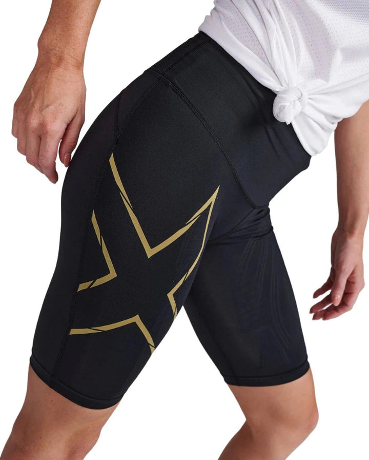 2XU Light Speed Mid-Rise Women's Compression Shorts (Black/Gold Reflective) - BUMSONTHESADDLE