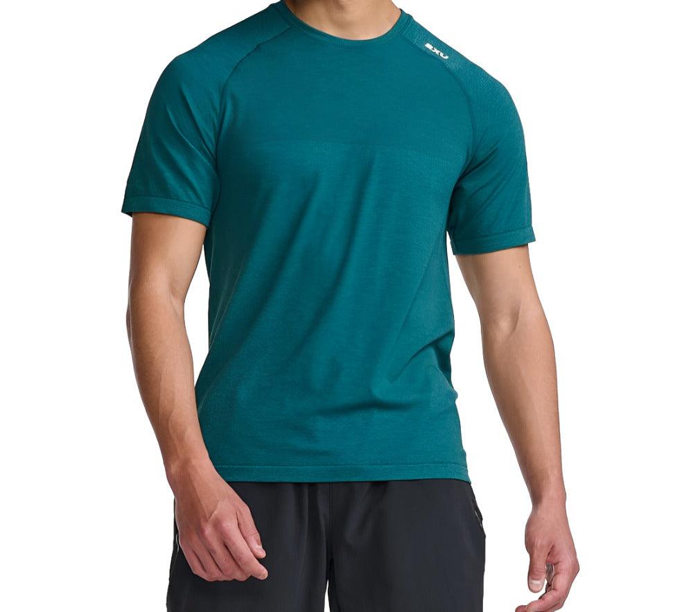 2XU Motion Tech Tee Men's T-Shirt (Raft/Pine) - BUMSONTHESADDLE