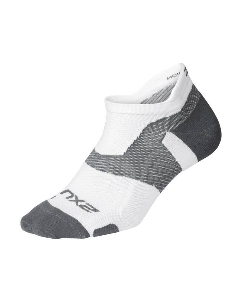 2XU Vectr Light Cushion Compression No-Show Unisex Cycling Socks (White/Grey) - BUMSONTHESADDLE