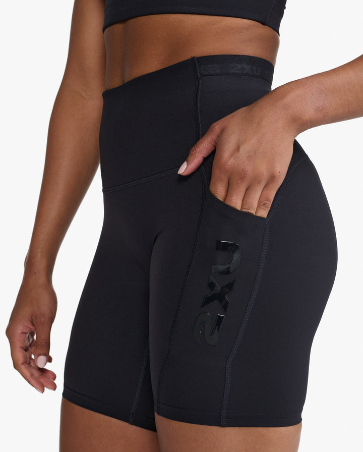 2XU WA6907B Form Stash Hi-Rise Compression Women's Cyling Short (Black/Black)