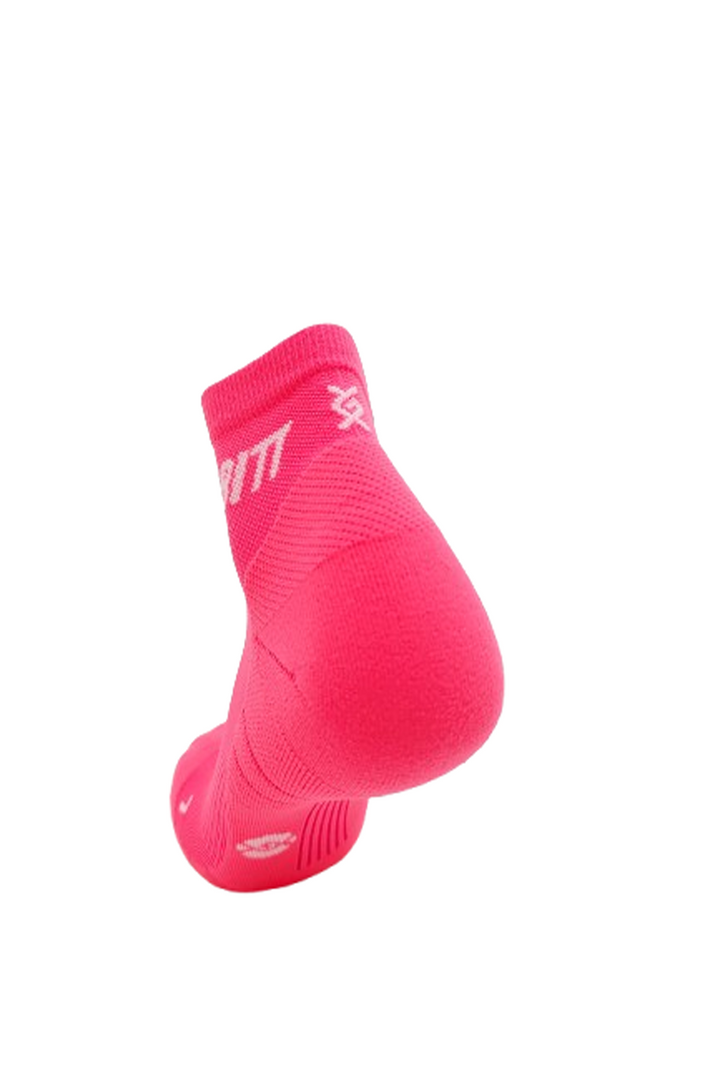 Gambitt Distance Low Cut Unisex Compression Socks (Fluo Pink)