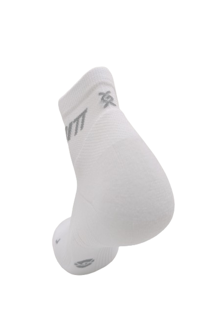 Gambitt Distance Low Cut Unisex Compression Socks (White)