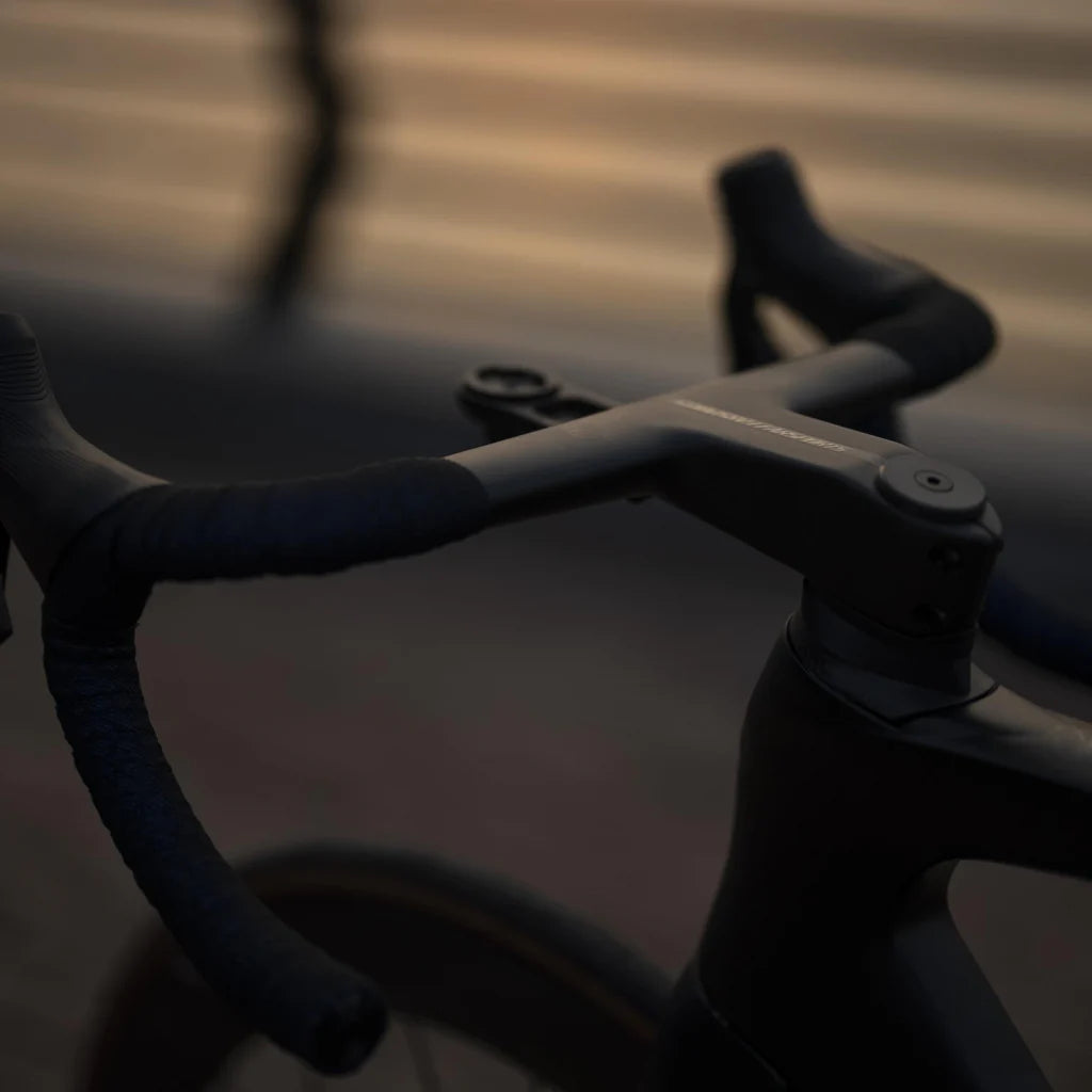 Farsports F1s Drop Handlebar (Black)