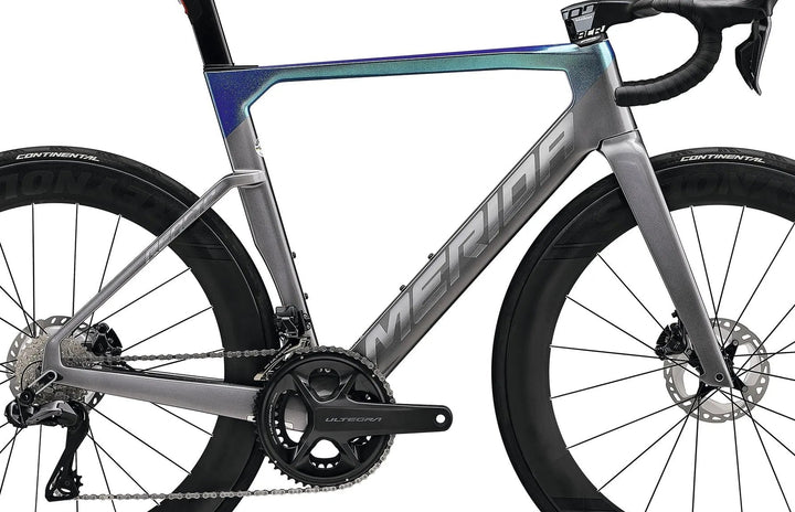 Merida Reacto 9000 CF5 carbon aero road bike frameset in Shiny Black/Matt Black