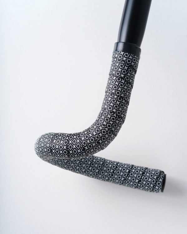 BTP HP Gripping Bar Tape (Plus Square Black)