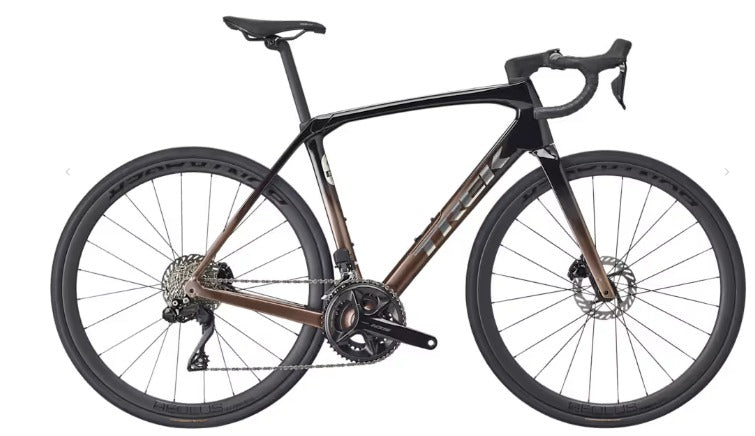 Trek Domane SL 6 Gen 4 (Dark Star to Bronze Age Fade)