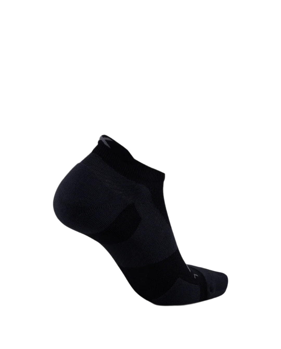 2XU UA5042E Vectr Light Cushion No Show Unisex Compression Socks (Black/Titanium)