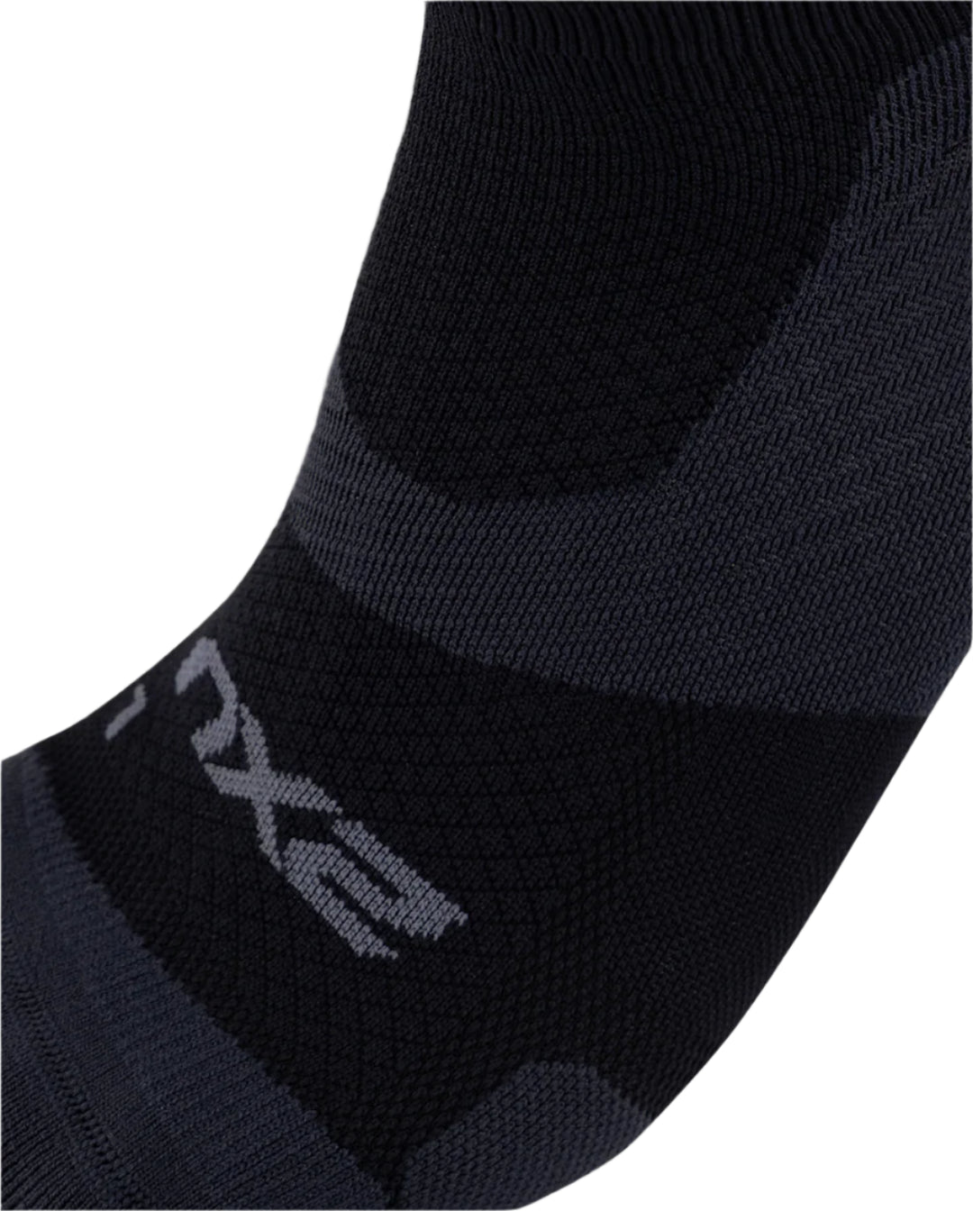 2XU UA5042E Vectr Light Cushion No Show Unisex Compression Socks (Black/Titanium)
