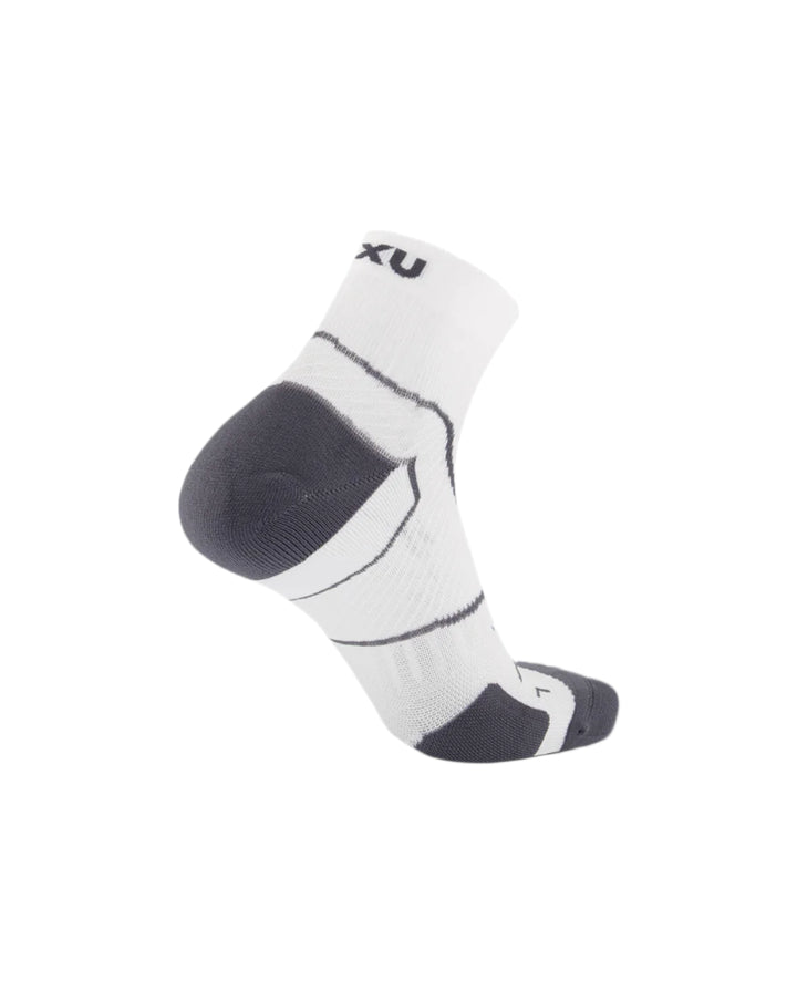 2XU UA5048E Vectr Cushion 1/4 Crew Unisex Running Socks (White/Grey)