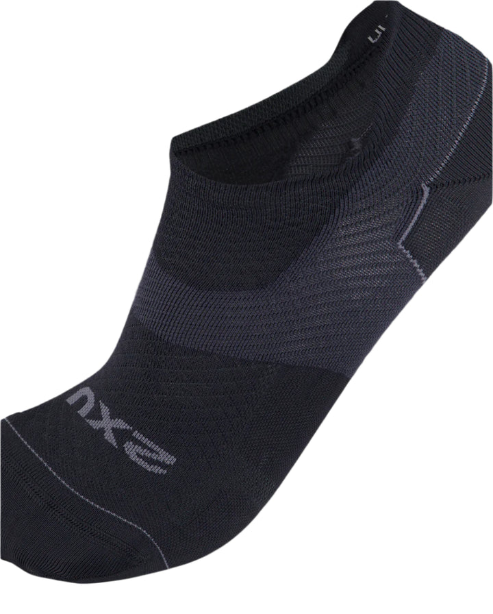 2XU UA7027E Vectr Ultralight No Show Running Socks (Black/Titanium)