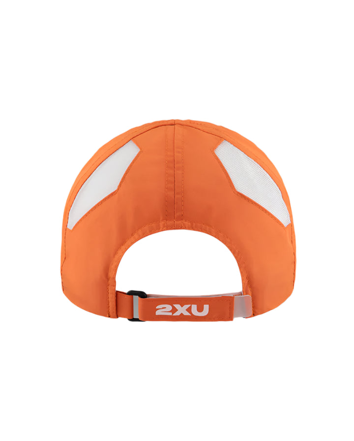 2XU UQ5685F Run Cap (Ember/White)