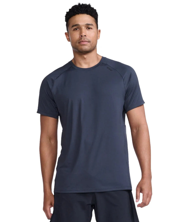 2XU MR7158A Motion Tee India Men's Running T-Shirt (Ink/Black)