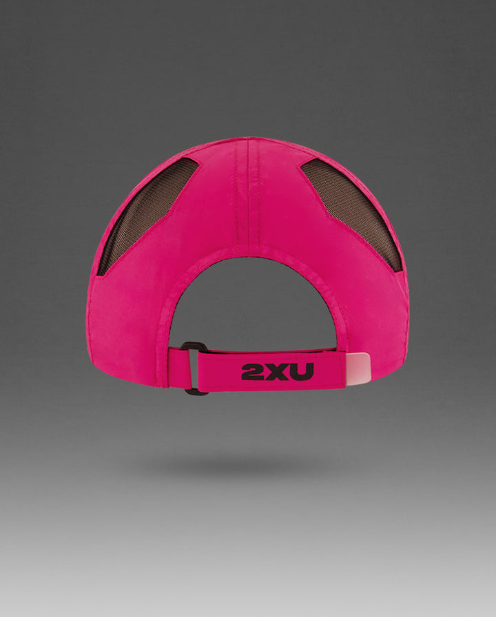 2XU UQ5685F Run Cap (Fuchsia/Black)