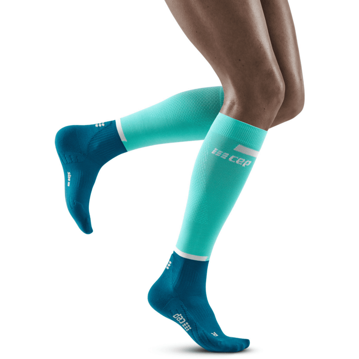 CEP The Run Compression Tall 4.0 Women's Cycling Socks (Ocean/Petrol) - BUMSONTHESADDLE