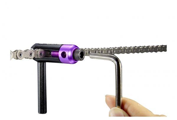 Clever Standard Chain Barrel AL W/ Valve Core Remover Handle (Black) - BUMSONTHESADDLE