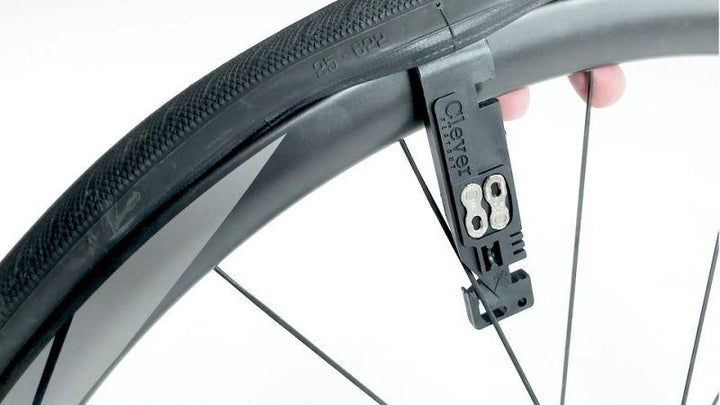 Clever Standard Flatout Chain Hook - BUMSONTHESADDLE