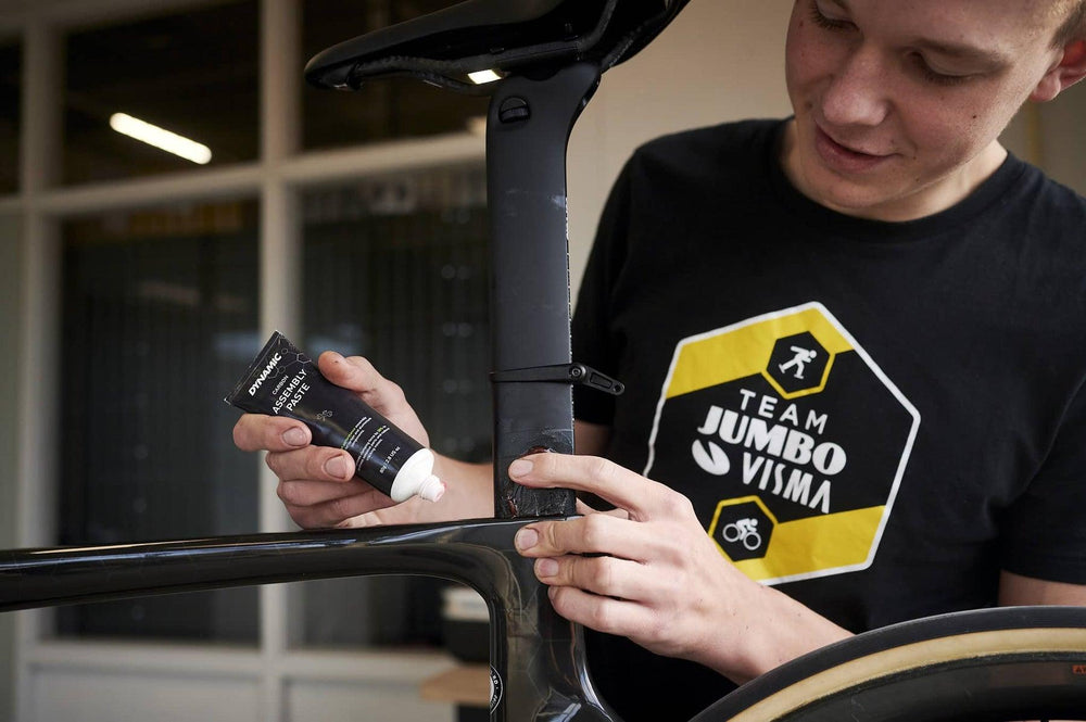 Dynamic Carbon Assembly Paste Sachet - BUMSONTHESADDLE