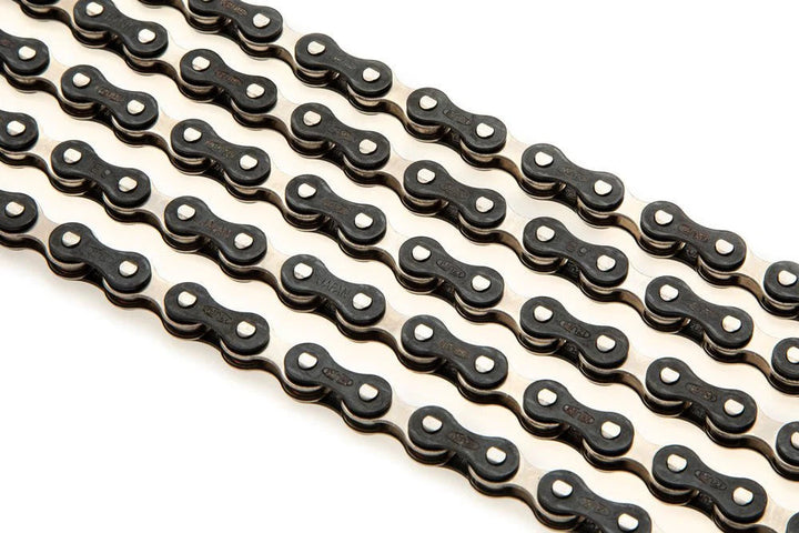 Izumi JetBlack 1/2 x 3/32 6 Speed Chain (Black)