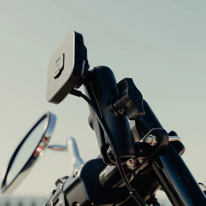 Peak Design Mobile Motorcycle Ball Mount Qi2 Charging Adapter w/ Locking (Black)