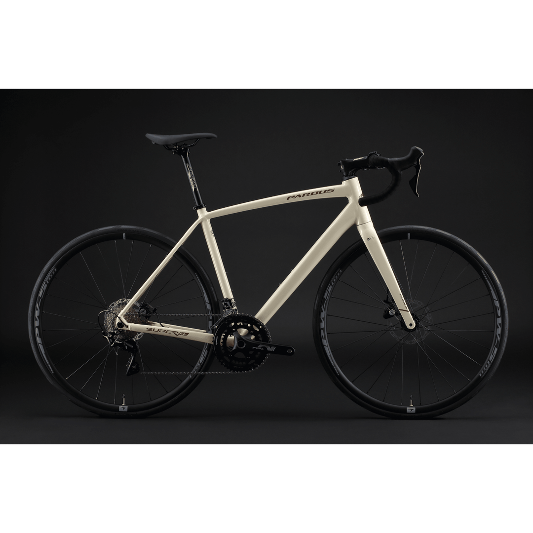 Pardus Super AL 105 11S road bike in white (Milk colorway)
