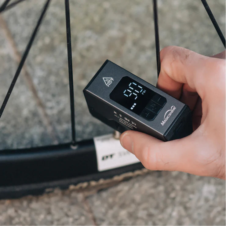 Magicshine AIRRO Mini Electronic Pumps (Black)