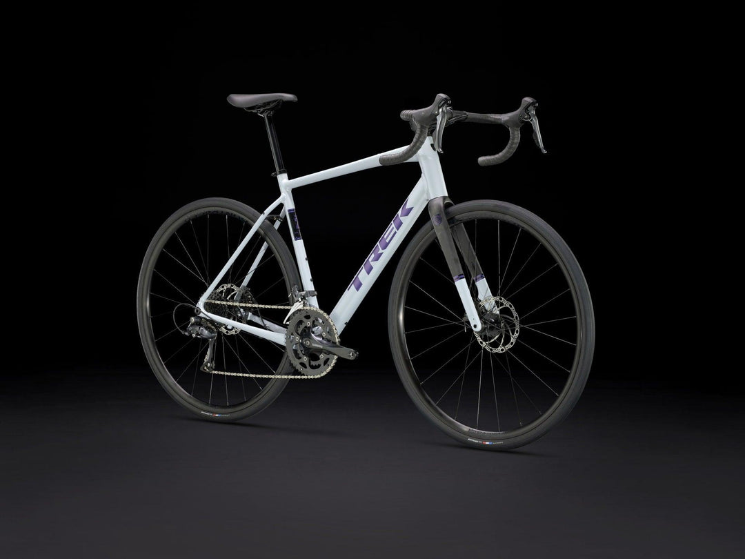 Trek Domane AL 2 Gen 4 (Plasma Grey Pearl) - BUMSONTHESADDLE