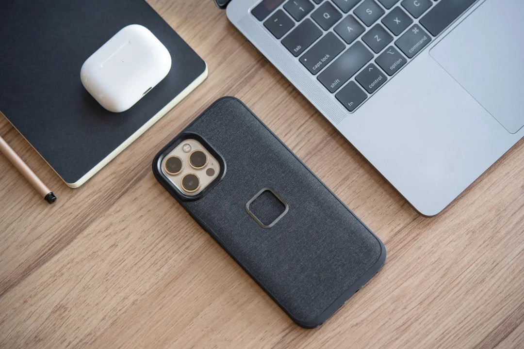 Peak Design iPhone 12 Everyday Phone Case (Charcoal)