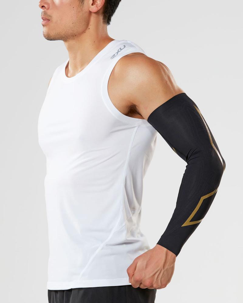 2XU Force Compression Arm Guards (Black/Gold) - BUMSONTHESADDLE