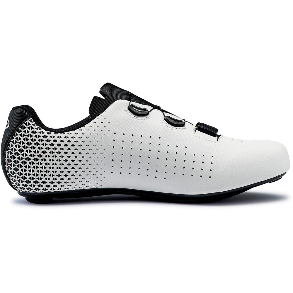 Northwave Core Plus 2 Road Cycling Shoes (White/Black)