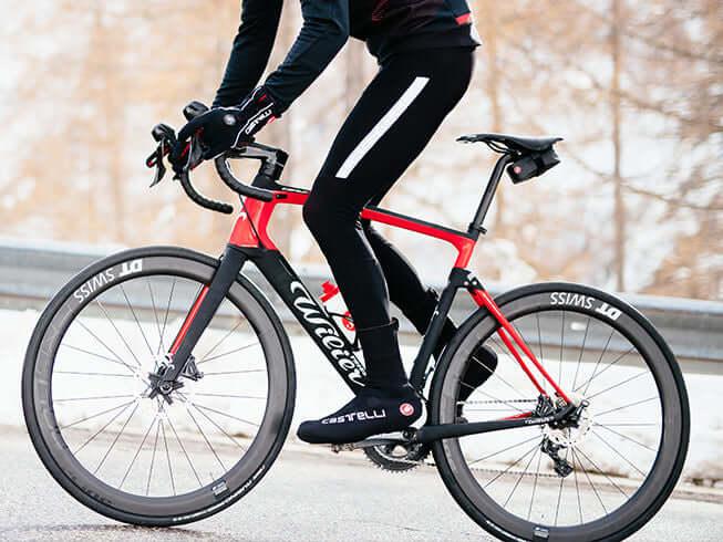 Castelli Diluvo Pro Shoecover (Black) - BUMSONTHESADDLE