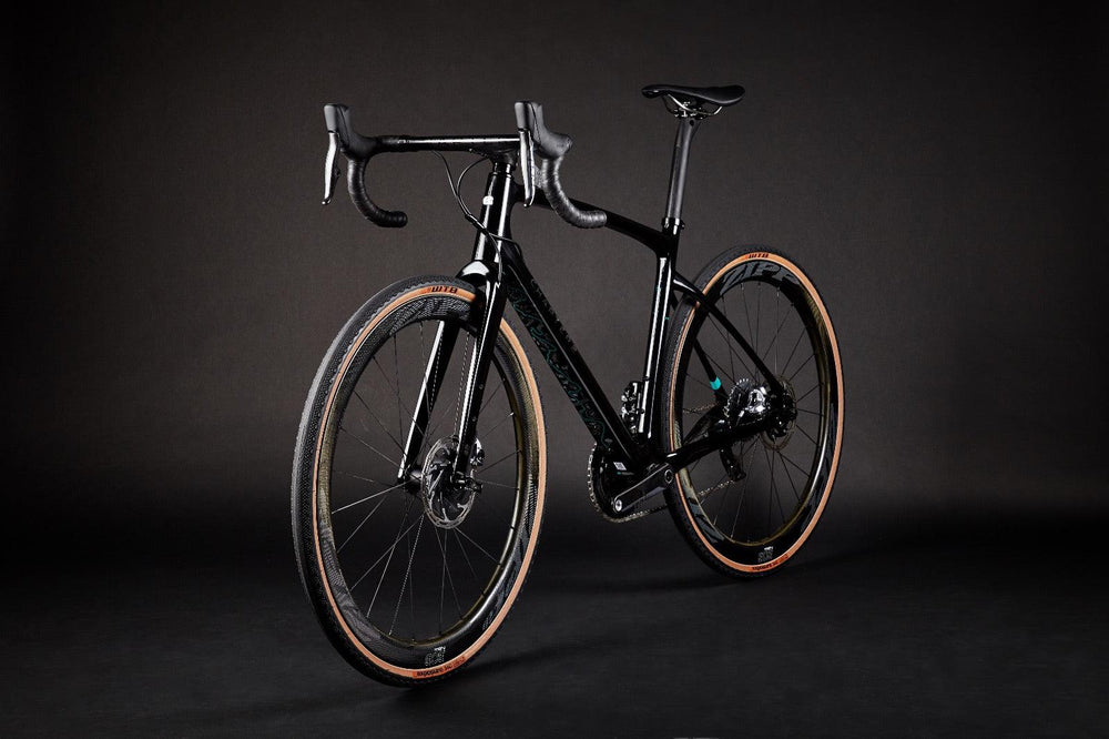 Chapter2 AO Disc Brake Frameset (Matt/Gloss Black) - BUMSONTHESADDLE