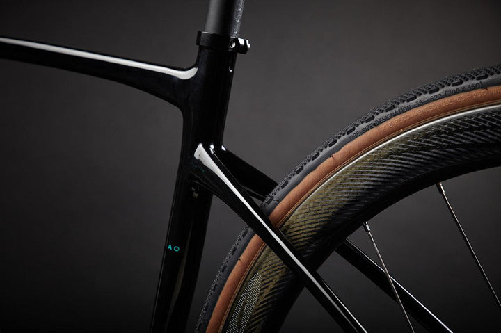 Chapter2 AO Disc Brake Frameset (Matt/Gloss Black) - BUMSONTHESADDLE