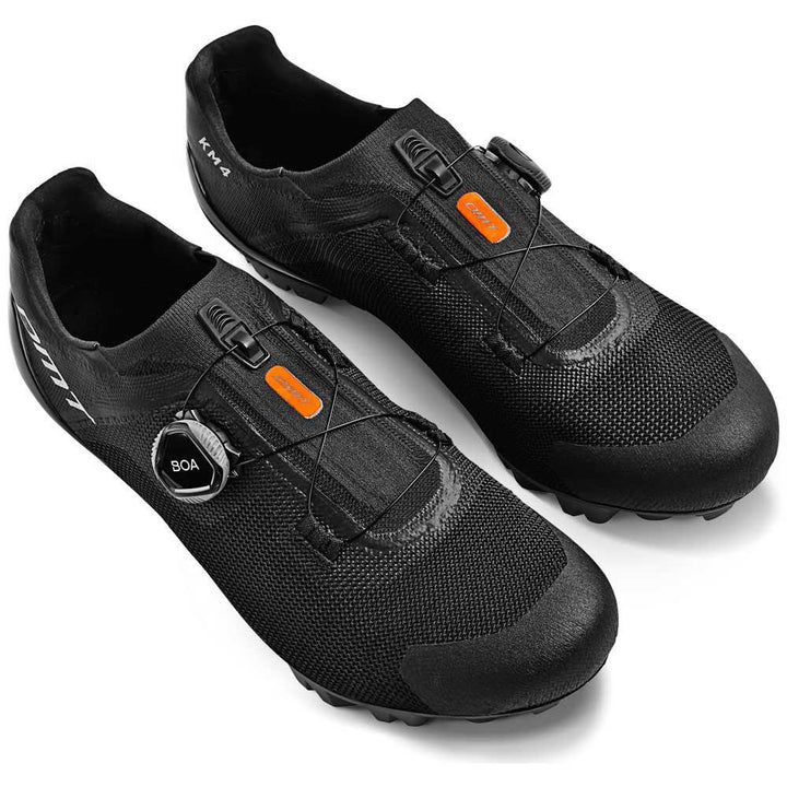 DMT KM4 MTB Cycling Shoes (Black/Black) - BUMSONTHESADDLE