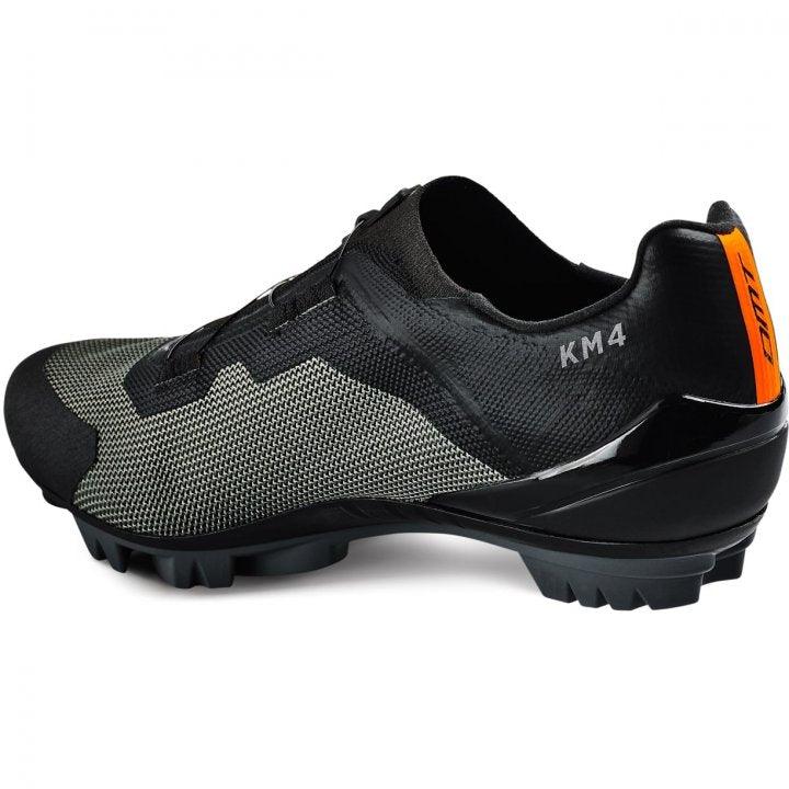DMT KM4 MTB Cycling Shoes (Black/Green) - BUMSONTHESADDLE