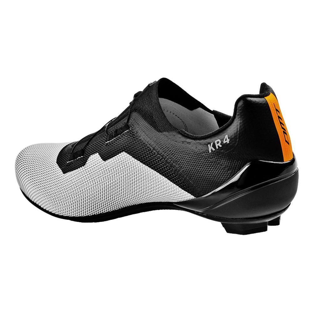 DMT KR4 Road Cycling Shoes (Black/Silver) - BUMSONTHESADDLE