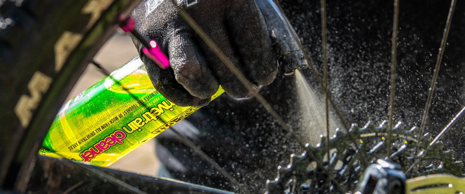 Muc-Off Drivetrain Cleaner - BUMSONTHESADDLE