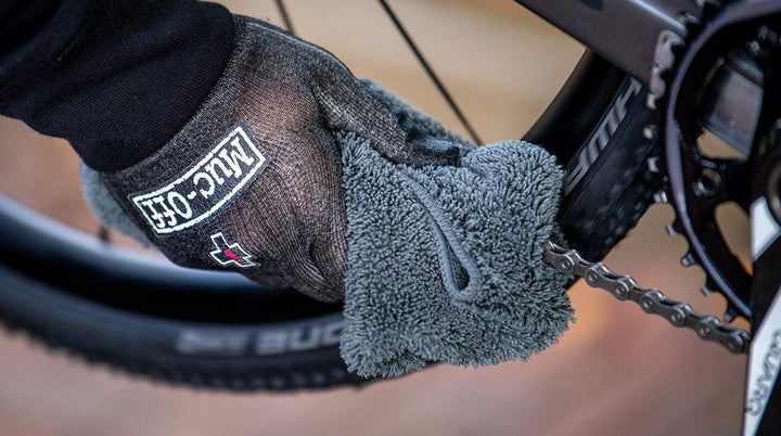 Muc-Off Microfibre Polishing Cloth - BUMSONTHESADDLE