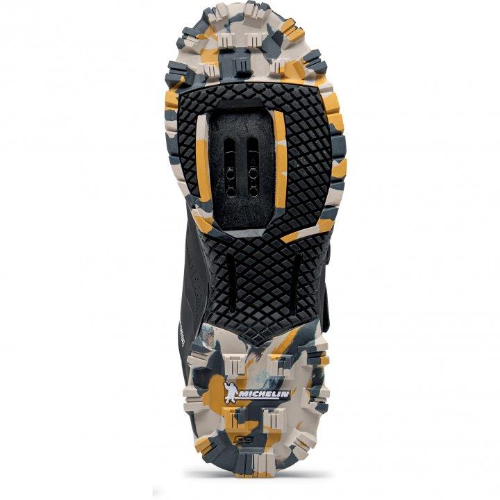 Northwave Enduro Mid 2 MTB Cycling Shoes (Black/Camo) - BUMSONTHESADDLE