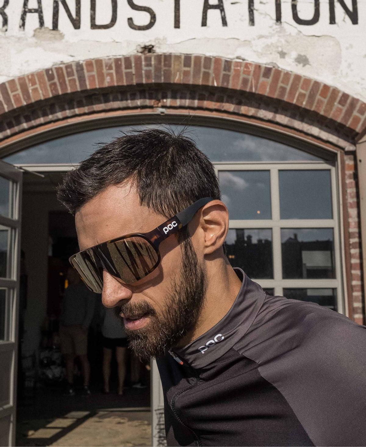 美品 POC Aspire AF Tortoise Brown サングラス POC Aspire Sport Sunglasses (Tortoise Brown) – BUMSONTHESADDLE