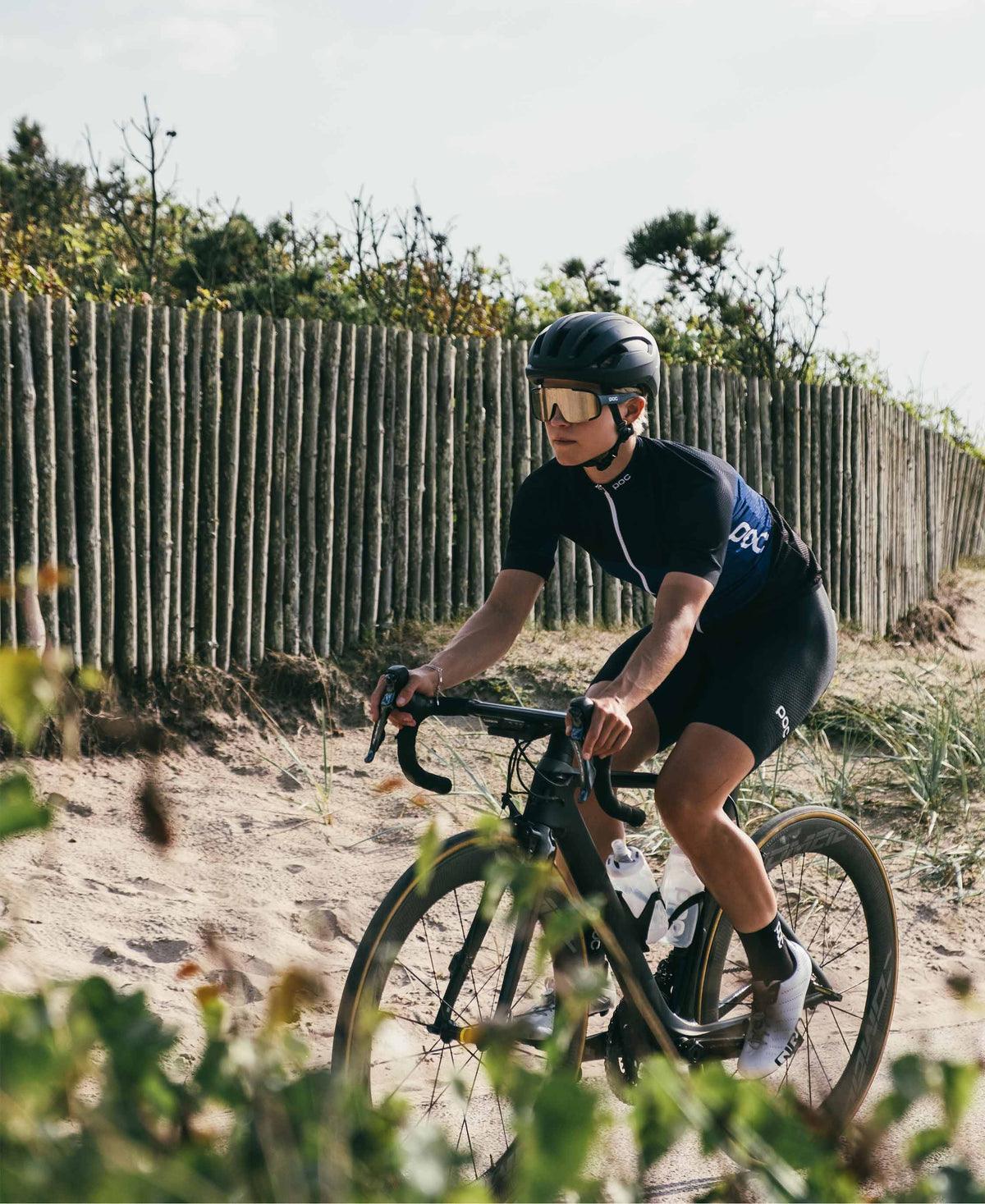 POC Aspire Sport Sunglasses (Uranium Black) – BUMSONTHESADDLE