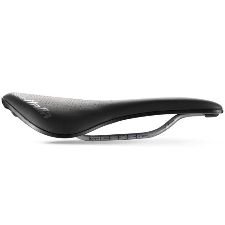 Selle Italia Novus Boost Evo Ti Superflow Saddle - BUMSONTHESADDLE